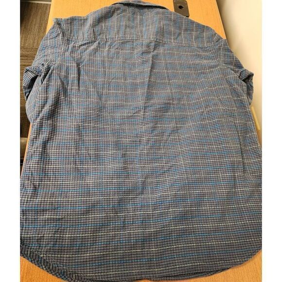 Columbia XL blue plaid long sleeved button-up shirt. - Picture 4 of 5